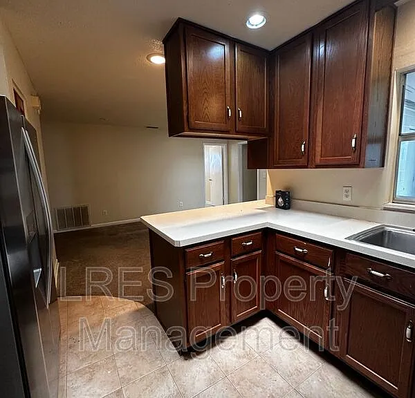 2719 Merrie Oaks Rd — Photo 10