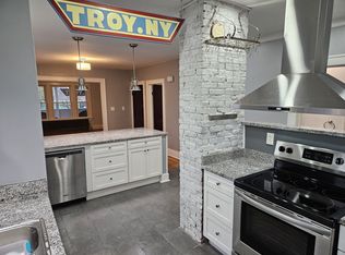 7 Desson Ave, Troy, NY 12180