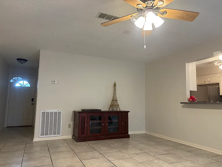 15915 Echo Hill Dr — Photo 10