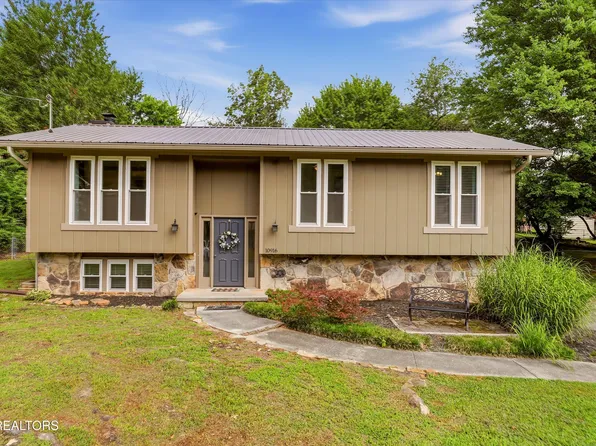10916 Concord Woods Dr, Knoxville, TN 37934
