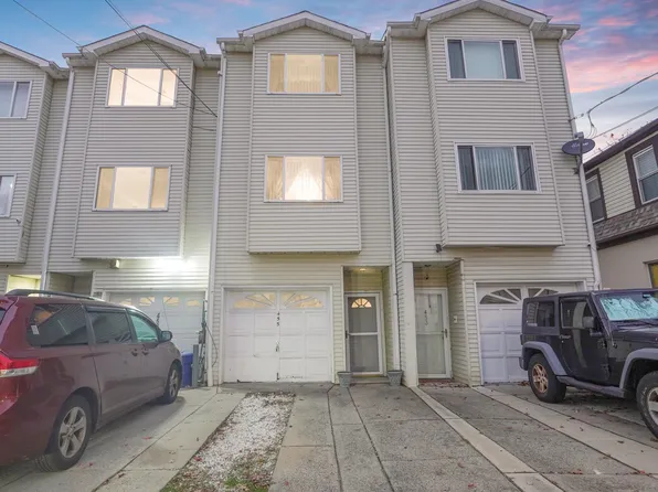 455 Craig Ave, Staten Island, NY 10307