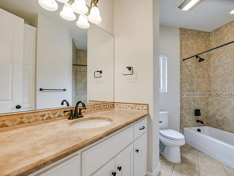 11 Inwood Cir — Photo 24