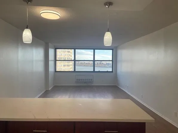 7000 Blvd East image 8 of 41