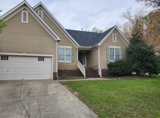 100 Swan Quarter Dr, Cary, NC 27519