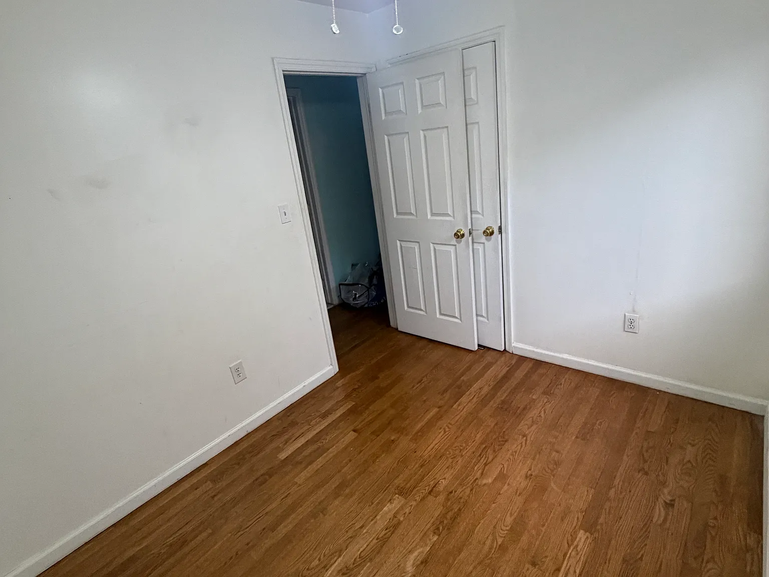 102nd St, Ozone Park — Photo 3