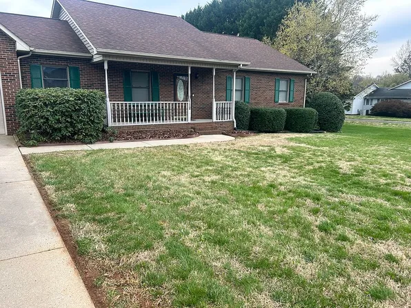 112 Mobeal Ln, Statesville, NC 28625