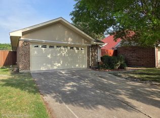 2125 Rose Cliff Ln, Carrollton, TX 75007