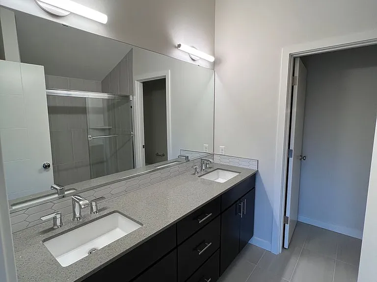 7122F Beacon Ave S — Photo 14