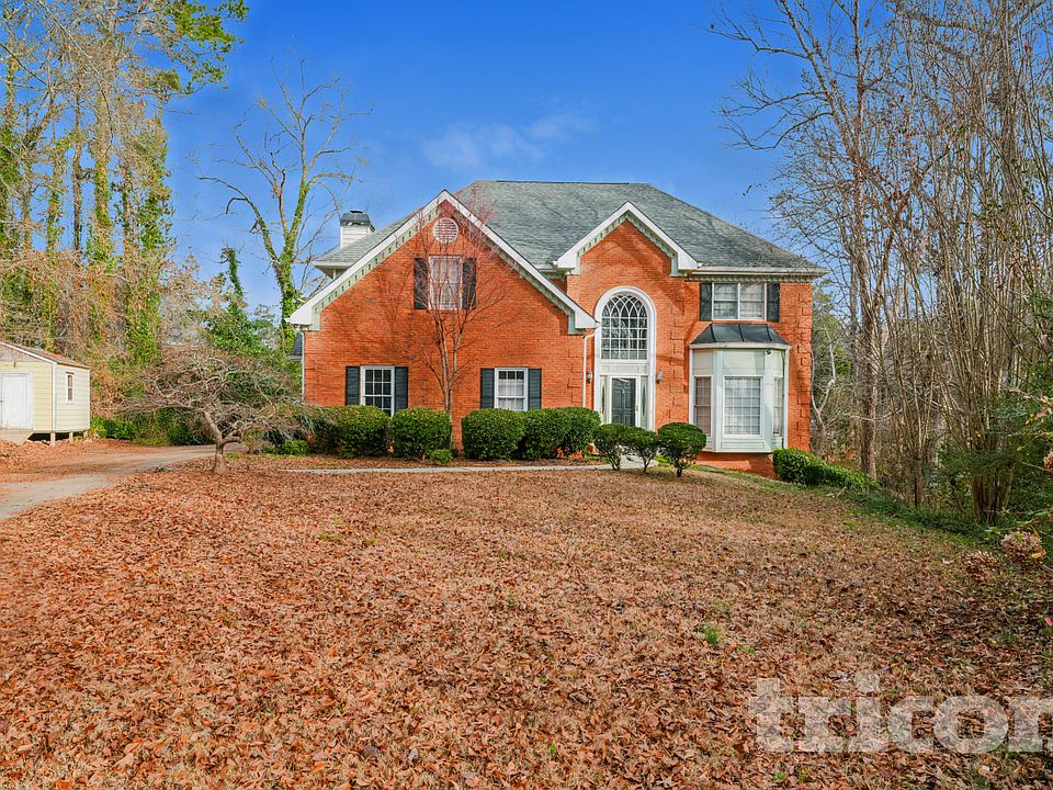 1st image of 613 Heartwood Way SE