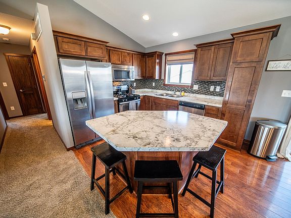 3rd image of 4820 Spire Ln NW