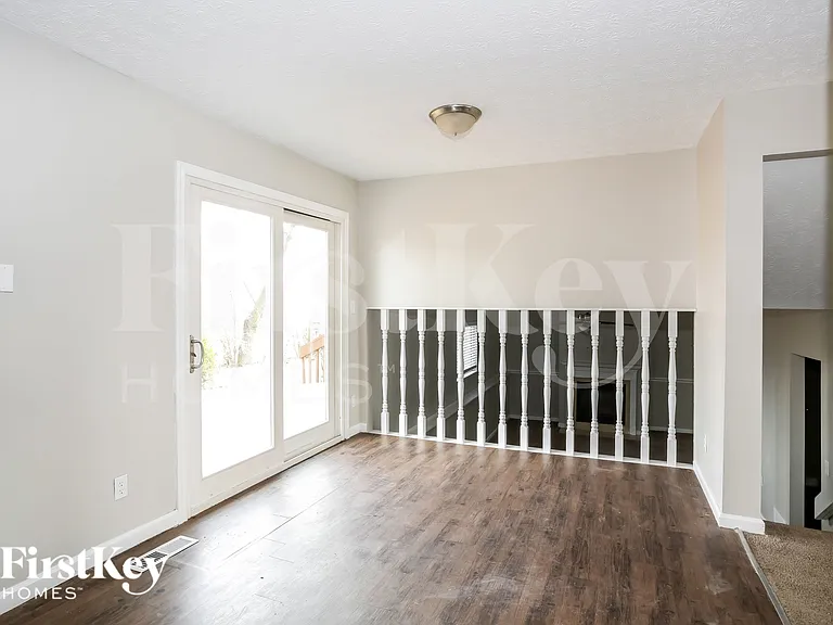 560 Corral Gate Ct — Photo 5