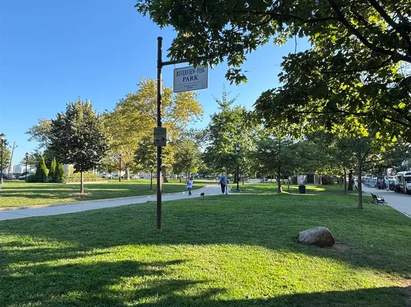 76 Beacon Avenue image 33 of 34