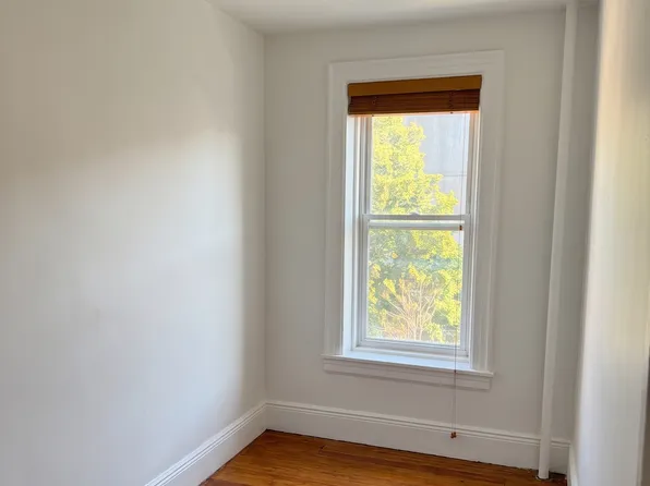 212 Avenue B image 1 of 8