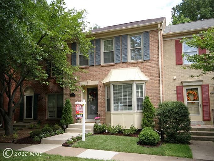 1st image of 4731 Gainsborough Dr