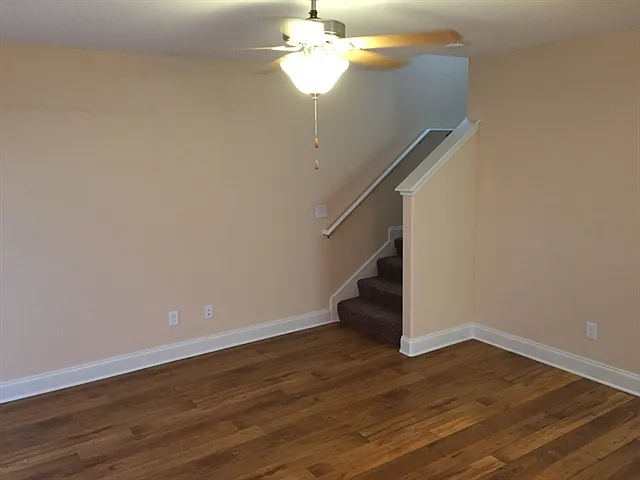 83 Ristona Dr — Photo 6