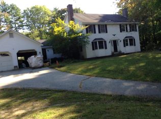 77 Dunklee Dr, Vernon, VT 05354