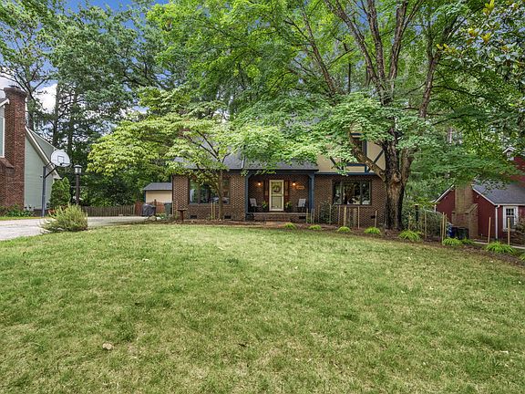 2nd image of 2463 Foxwood Dr