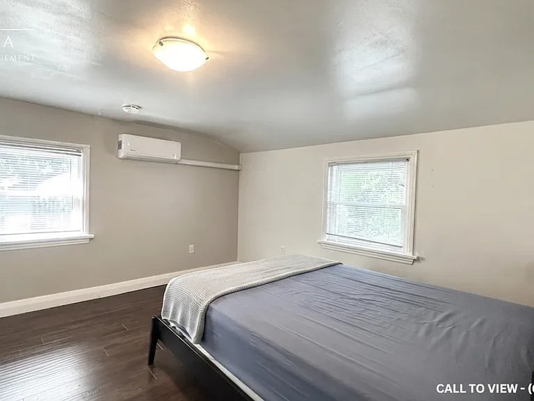 109 McNay St #1 — Photo 5