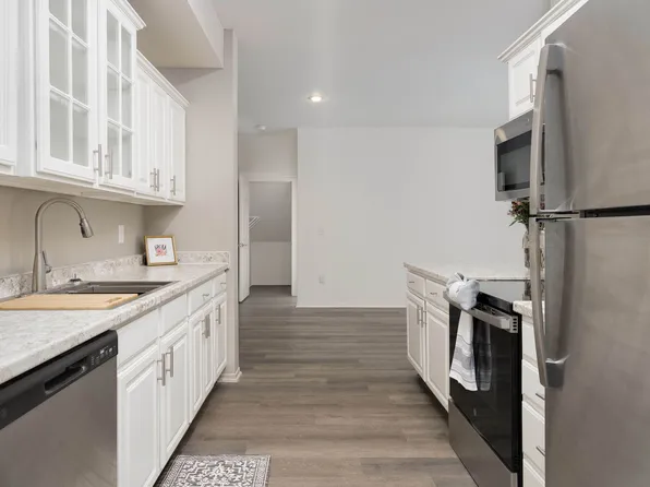 Summerhill Estates Apartments