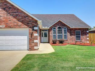 3905 SW Hawthorne St, Bentonville, AR 72712