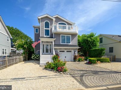 1805 Beach Ave, Brant Beach, NJ, 08008