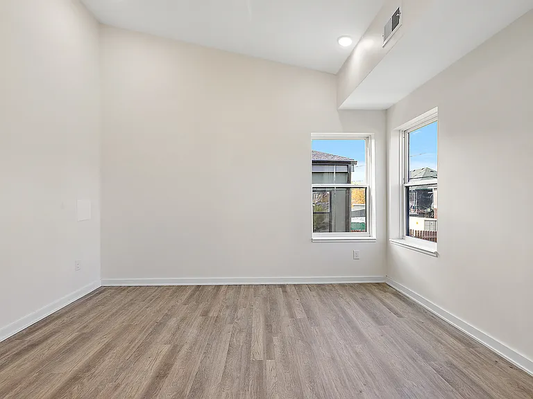 2623 Cochrane St #B — Photo 21