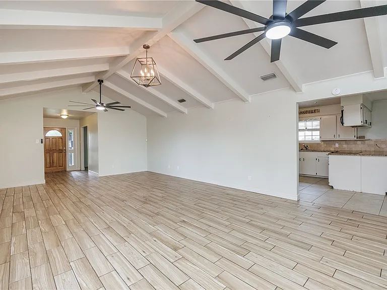 6702 Sahara Dr — Photo 11