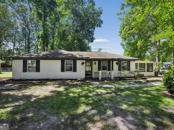 352 Sandpiper Rd, Richmond Hill, GA 31324