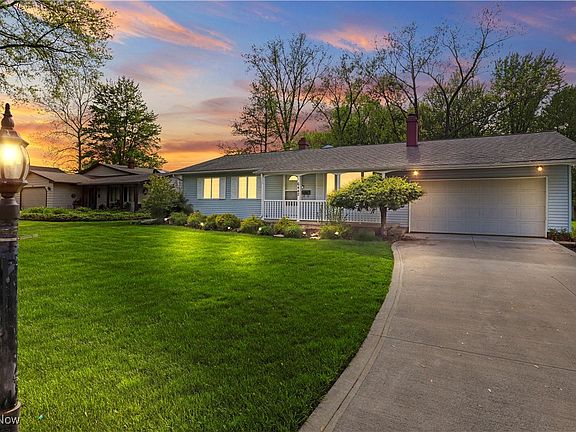 3rd image of 6442 Lockwood Dr