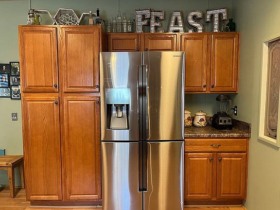 2nd image of 129 Highland Dr