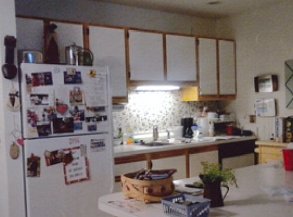 4th image of 705 Villa Dr