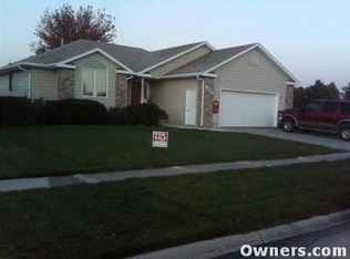 823 N Boxelder St, Norfolk, NE 68701