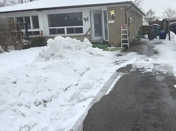 33 Archdekin Dr, Brampton, ON L6V 1Y1