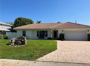 274 NE 24th Ct, Boca Raton, FL 33431