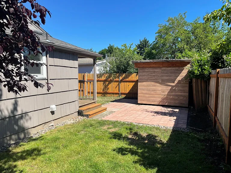 NE 72nd Ave — Photo 10
