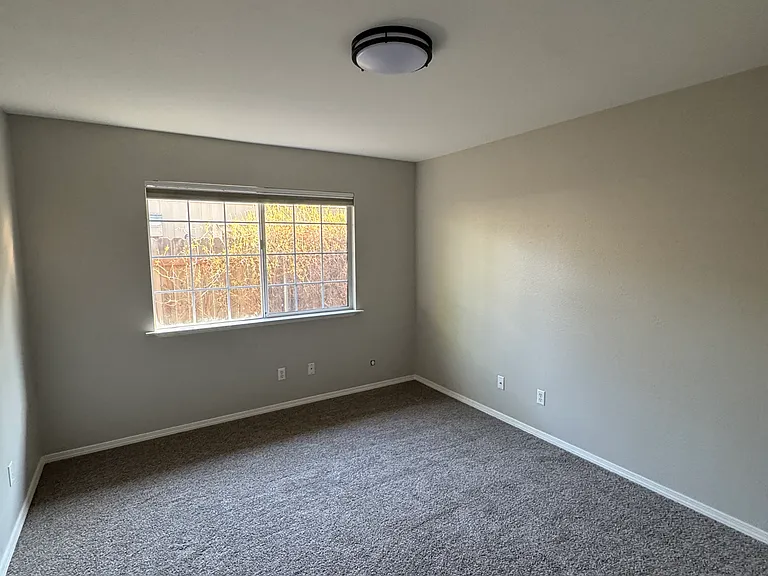 2043 Venus Dr #2 — Photo 6