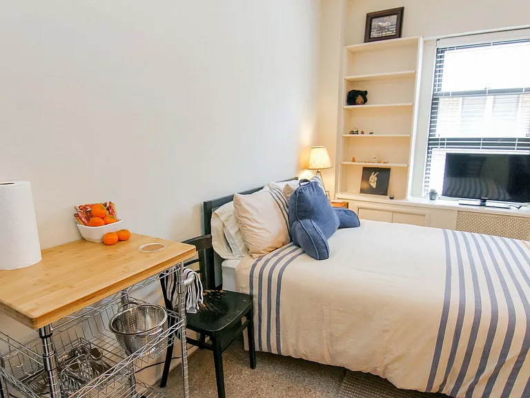 The Gilmore Apartments — Photo 42