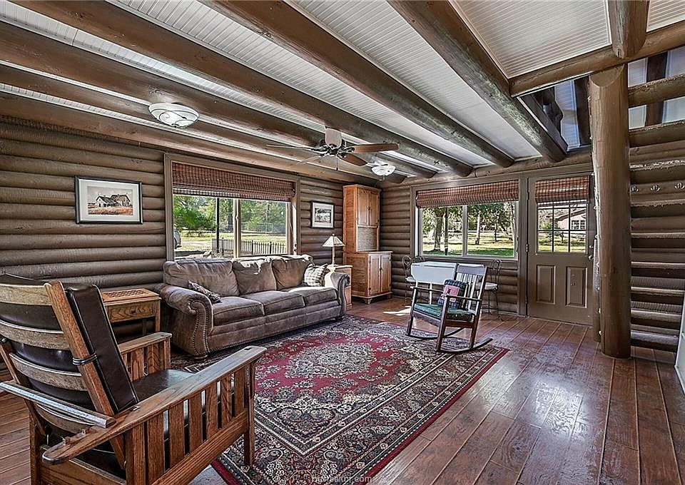 1st image of 9420 Lake Forest Cir