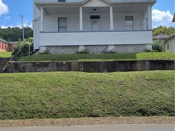 417 Grant St, East Brady, PA 16028