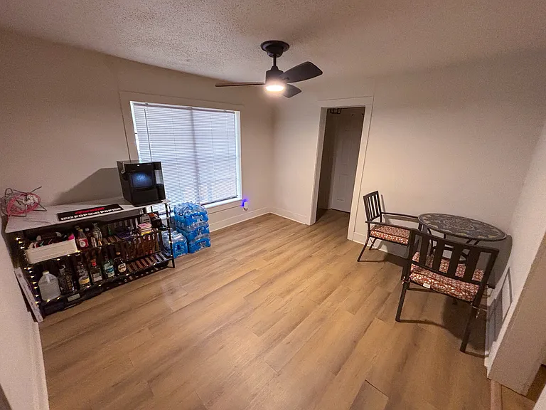 1212 Harvey Blvd — Photo 5