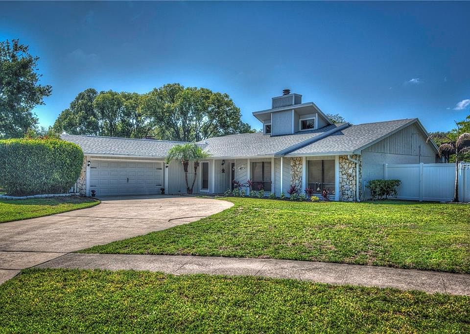 1st image of 411 Nina Pl