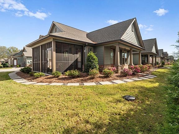 2nd image of 236 Camden Way