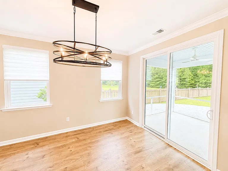 119 Cherry Grove Dr — Photo 8