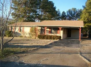 45 Oakridge Dr, Jackson, TN 38305