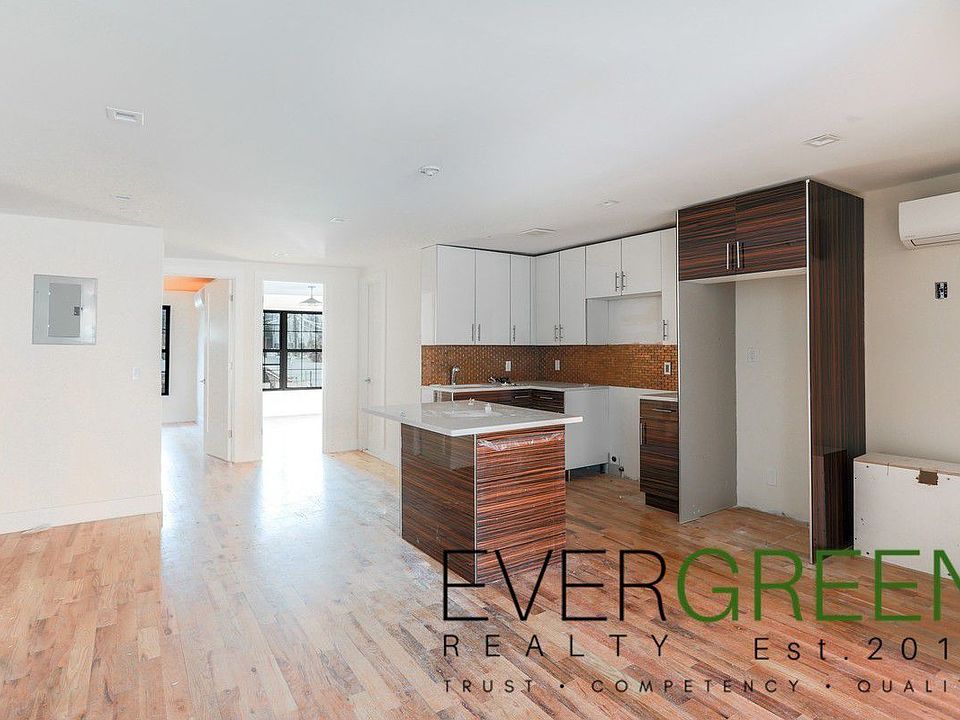 1st image of 152 Saratoga Ave