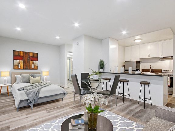 2nd image of 7850 Reseda Blvd #1108