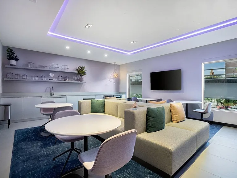 Building's Lounge