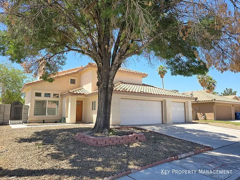 4613 Fireside Ln — Photo 2