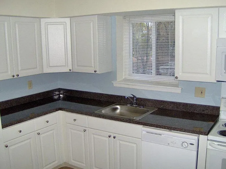 Ridgewood Apartments — Photo 34