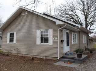 812 W Maple St, Herrin, IL 62948